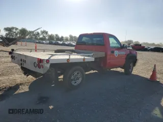 2002 GMC Sierra 1500 with VIN 1GDGC24U52Z252576, listed as a Copart auction lot 75233354 with Not Provided miles and Salvage Title. Bid and sale history available at DreamBid. Image 3.
