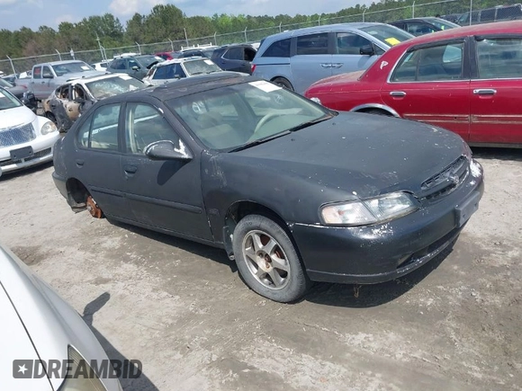 1999 Nissan Altima XE with VIN 1N4DL01DXXC193735, listed as a IAAI auction lot 41982408 with 153,008 mi miles. Bid and sale history available at carsss.com. Image 1.