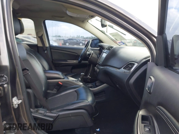 2016 Dodge Journey Crossroad Plus z VIN 3C4PDCGB1GT203035, wystawiony jako IAAI lot #41518100 z przebiegiem 147 437 mil mil oraz . Historia ofert i sprzedaży dostępna na DreamBid. Obrazek 5.