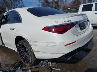 2022 Mercedes-Benz S 500 with VIN W1K6G6DB4NA143867, listed as a IAAI auction lot 41560165 with 17,908 mi miles and . Bid and sale history available at DreamBid. Image 12.