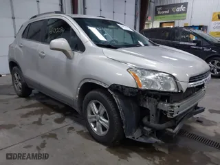2016 Chevrolet Trax LT with VIN 3GNCJPSB6GL258576, listed as a IAAI auction lot 41692094 with 125,705 mi miles. Bid and sale history available at carsss.com. Image 1.