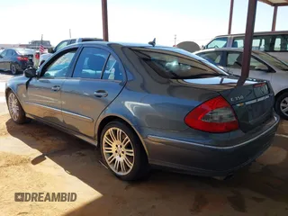 2007 Mercedes-Benz E 350 z VIN WDBUF56X37B105789, wystawiony jako IAAI lot #42010158 z przebiegiem Nie podano mil oraz . Historia ofert i sprzedaży dostępna na DreamBid. Obrazek 3.