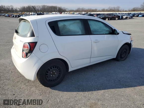 2016 Chevrolet Sonic LS z VIN 1G1JA6SG6G4151340, wystawiony jako Copart lot #50877315 z przebiegiem 117 210 mil mil oraz Szkoda całkowita • Salvage title. Historia ofert i sprzedaży dostępna na DreamBid. Obrazek 3.