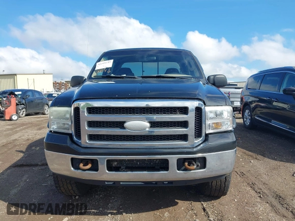 2005 Ford F-250 XL with VIN 1FTSW21515EB27458, listed as a IAAI auction lot 42209245 with 217,001 mi miles and . Bid and sale history available at DreamBid. Image 13.