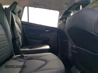 2021 Toyota Highlander XLE with VIN 5TDGZRBH0MS138927, listed as a Copart auction lot 61355215 with 54,864 mi miles and Salvage title. Bid and sale history available at DreamBid. Image 10.