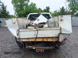 1999 Ford F-250 with VIN 1FDNX20L4XEA66826, listed as a IAAI auction lot 42345376 with 210,529 mi miles and . Bid and sale history available at DreamBid. Image 16.