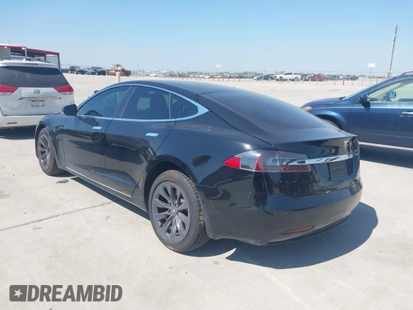 2020 Tesla Model S Long Range with VIN 5YJSA1E27LF397346, listed as a IAAI auction lot 40579015 with 43,779 mi miles and . Bid and sale history available at DreamBid. Image 3.