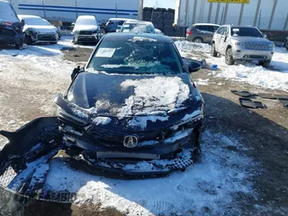 2025 Acura Integra with VIN 19UDE4H24SA010061, listed as a IAAI auction lot 41401387 with 633 mi miles and . Bid and sale history available at DreamBid. Image 13.