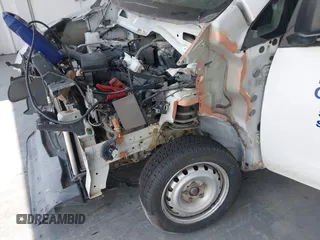 2019 Nissan NV200 SV z VIN 3N6CM0KN2KK710598, wystawiony jako IAAI lot #42126498 z przebiegiem 94 634 mil mil oraz . Historia ofert i sprzedaży dostępna na DreamBid. Obrazek 6.