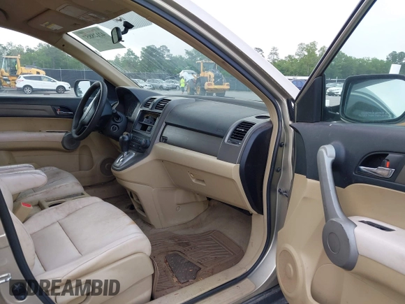 2007 Honda CR-V LX with VIN JHLRE38327C070572, listed as a IAAI auction lot 42128857 with 235,809 mi miles. Bid and sale history available at carsss.com. Image 5.