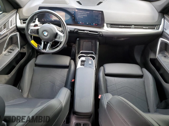 2023 BMW X1 xDrive28i z VIN WBX73EF00P5W09504, wystawiony jako Copart lot #51855325 z przebiegiem 37 759 mil mil oraz Szkoda całkowita • Salvage title. Historia ofert i sprzedaży dostępna na DreamBid. Obrazek 8.