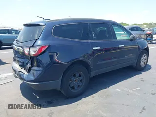 2016 Chevrolet Traverse LS z VIN 1GNKRFEDXGJ213319, wystawiony jako IAAI lot #42278916 z przebiegiem 170 028 mil mil oraz . Historia ofert i sprzedaży dostępna na DreamBid. Obrazek 4.