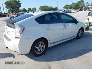2010 Toyota Prius II z VIN JTDKN3DU1A0176727, wystawiony jako IAAI lot #42419691 z przebiegiem 158 581 mil mil oraz . Historia ofert i sprzedaży dostępna na DreamBid. Obrazek 4.