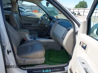2008 Mercury Mariner Premier z VIN 4M2CU97188KJ53286, wystawiony jako IAAI lot #42269669 z przebiegiem 292 027 mil mil oraz . Historia ofert i sprzedaży dostępna na DreamBid. Obrazek 5.