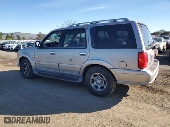 2001 Lincoln Navigator z VIN 5LMFU28R51LJ29728, wystawiony jako Copart lot #87147514 z przebiegiem 175 837 mil mil oraz Czysty tytuł • Clean title. Historia ofert i sprzedaży dostępna na DreamBid. Obrazek 2.