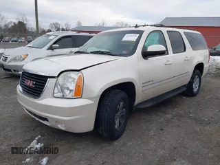 2012 GMC Yukon XL SLT with VIN 1GKS2KE79CR252581, listed as a IAAI auction lot 41330370 with 158,736 mi miles. Bid and sale history available at carsss.com. Image 2.