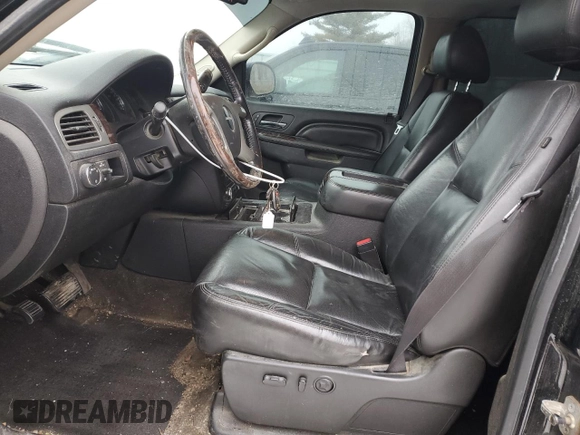 2011 GMC Sierra 1500 Denali z VIN 3GTP2XE29BG164051, wystawiony jako Copart lot #44622855 z przebiegiem 191 144 mil mil oraz Szkoda całkowita • Salvage title. Historia ofert i sprzedaży dostępna na DreamBid. Obrazek 7.