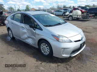 2013 Toyota Prius with VIN JTDKN3DP2D3032147, listed as a IAAI auction lot 41915296 with 207,920 mi miles and . Bid and sale history available at DreamBid. Image 1.