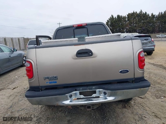 2002 Ford F-150 XLT with VIN 1FTRW07632KC67012, listed as a IAAI auction lot 41535948 with 1 mi miles. Bid and sale history available at carsss.com. Image 16.