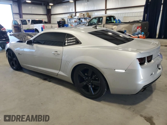 2011 Chevrolet Camaro 1LT z VIN 2G1FB1ED2B9134645, wystawiony jako Copart lot #87642705 z przebiegiem 174 958 mil mil oraz Szkoda całkowita • Salvage title. Historia ofert i sprzedaży dostępna na DreamBid. Obrazek 2.