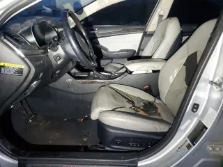 2016 Kia Cadenza Premium with VIN KNALN4D7XG5212654, listed as a Copart auction lot 75667623 with 0 mi miles and Salvage Title. Bid and sale history available at carsss.com. Image 7.