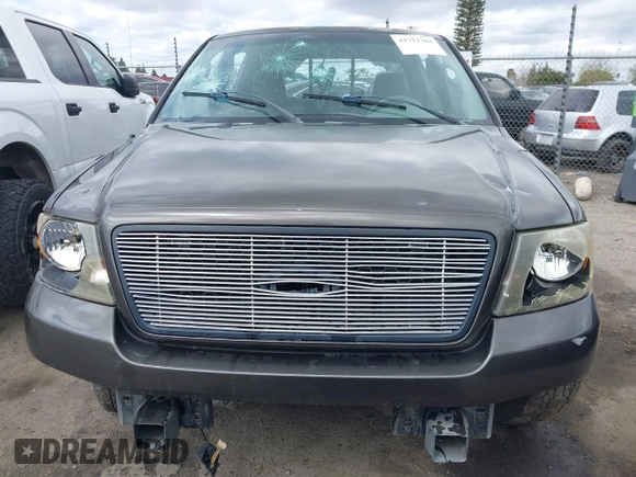 2005 Ford F-150 XLT with VIN 1FTPW12575KB99409, listed as a IAAI auction lot 41711304 with 1 mi miles. Bid and sale history available at carsss.com. Image 11.