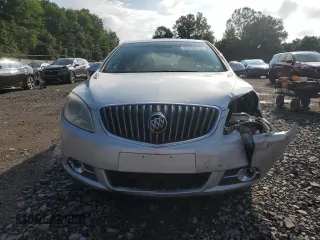 2012 Buick Verano z VIN 1G4PP5SK4C4174927, wystawiony jako Copart lot #63293075 z przebiegiem 221 985 mil mil oraz Szkoda całkowita • Salvage title. Historia ofert i sprzedaży dostępna na DreamBid. Obrazek 5.