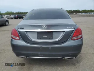 2017 Mercedes-Benz C 300 z VIN 55SWF4KB6HU195211, wystawiony jako Copart lot #58713615 z przebiegiem 87 742 mil mil oraz Szkoda całkowita • Salvage title. Historia ofert i sprzedaży dostępna na DreamBid. Obrazek 6.