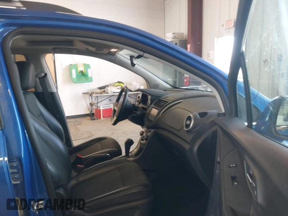2015 Chevrolet Trax LT with VIN KL7CJRSB2FB055251, listed as a IAAI auction lot 42111069 with 91,930 mi miles and . Bid and sale history available at DreamBid. Image 5.