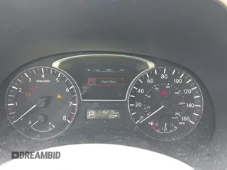 2013 Nissan Pathfinder SV with VIN 5N1AR2MM8DC617164, listed as a IAAI auction lot 41819381 with 116,275 mi miles. Bid and sale history available at carsss.com. Image 7.