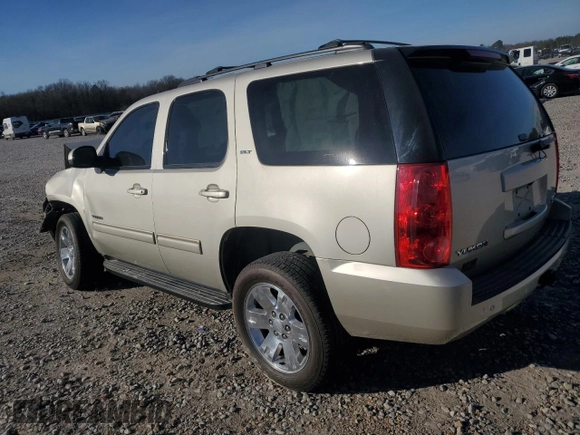 2013 GMC Yukon SLT with VIN 1GKS1CE02DR354723, listed as a Copart auction lot 87373144 with 160,332 mi miles and Salvage Title. Bid and sale history available at carsss.com. Image 2.