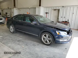 2015 Volkswagen Passat SEL Premium z VIN 1VWCV7A38FC051248, wystawiony jako Copart lot #57019325 z przebiegiem 170 012 mil mil oraz Nie do naprawy • Non repairable. Historia ofert i sprzedaży dostępna na DreamBid. Obrazek 4.