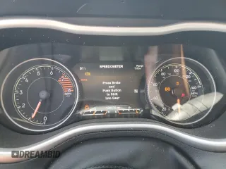 2016 Jeep Cherokee Trailhawk с VIN 1C4PJMBS8GW352316, выставлен на аукционе Copart как лот 62519365 с пробегом 128 576 миль миль и Списание • Salvage title. История ставок и продаж доступна на DreamBid. Изображение 9.