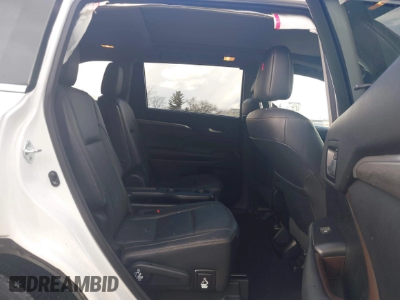 2017 Toyota Highlander Limited with VIN 5TDDZRFH7HS446499, listed as a IAAI auction lot 41681302 with 89,055 mi miles and . Bid and sale history available at DreamBid. Image 8.