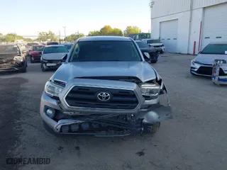 2017 Toyota Tacoma SR5 with VIN 5TFAZ5CN3HX024083, listed as a IAAI auction lot 41739213 with 111,226 mi miles. Bid and sale history available at carsss.com. Image 6.