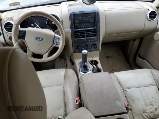 2008 Ford Explorer XLT с VIN 1FMEU73E98UA49921, выставлен на аукционе Copart как лот 57748035 с пробегом Не указан миль и На запчасти • Non repairable. История ставок и продаж доступна на DreamBid. Изображение 8.