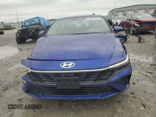 2024 Hyundai Elantra SE z VIN KMHLL4DG5RU659678, wystawiony jako Copart lot #55801785 z przebiegiem 3 319 mil mil oraz Szkoda całkowita • Salvage title. Historia ofert i sprzedaży dostępna na DreamBid. Obrazek 5.