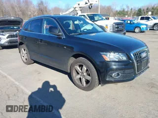 2011 Audi Q5 3.2L Premium Plus with VIN WA1DKAFPXBA047954, listed as a IAAI auction lot 41988992 with 133,502 mi miles. Bid and sale history available at carsss.com. Image 1.
