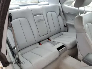 2001 Mercedes-Benz CLK 320/430 z VIN WDBLJ70GX1F185252, wystawiony jako Copart lot #38702633 z przebiegiem 117 864 mil mil oraz Szkoda całkowita • Salvage title. Historia ofert i sprzedaży dostępna na DreamBid. Obrazek 10.