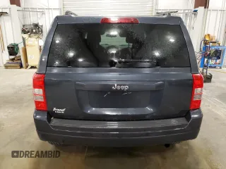 2014 Jeep Patriot Sport with VIN 1C4NJPBA3ED925535, listed as a Copart auction lot 61402245 with 98,582 mi miles and Salvage title. Bid and sale history available at DreamBid. Image 6.