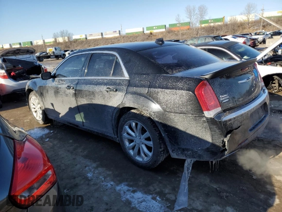 2015 Chrysler 300 Limited with VIN 2C3CCARG1FH892133, listed as a Copart auction lot 46082165 with 136,602 mi miles and Salvage Title. Bid and sale history available at carsss.com. Image 2.