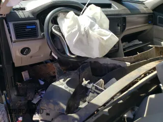 2021 Volkswagen Atlas SE с VIN 1V2DP2CA2MC531720, выставлен на аукционе Copart как лот 76165574 с пробегом Не указан миль и Списание • Salvage title. История ставок и продаж доступна на DreamBid. Изображение 8.