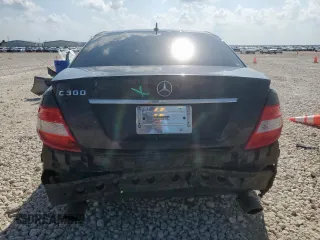 2011 Mercedes-Benz C 300 Sport z VIN WDDGF5EB6BR153278, wystawiony jako Copart lot #61150975 z przebiegiem 95 892 mil mil oraz Szkoda całkowita • Salvage title. Historia ofert i sprzedaży dostępna na DreamBid. Obrazek 6.