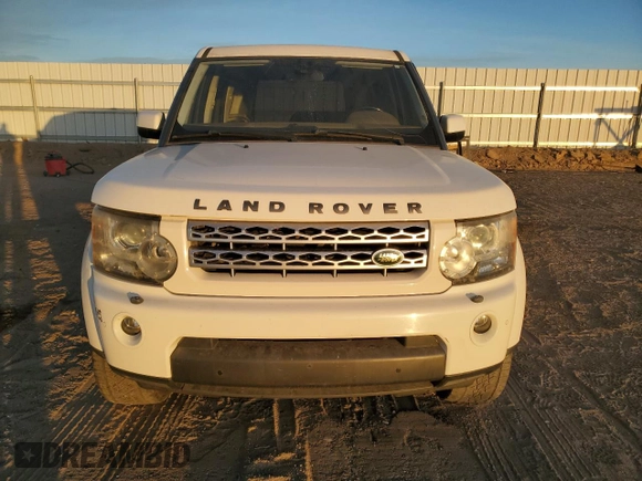 2010 Land Rover LR4 HSE с VIN SALAM2D41AA517569, выставлен на аукционе Copart как лот 86906714 с пробегом 182 132 миль миль и Списание • Salvage title. История ставок и продаж доступна на DreamBid. Изображение 5.