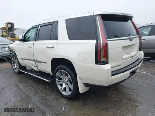 2015 Cadillac Escalade Premium with VIN 1GYS4NKJ9FR547587, listed as a IAAI auction lot 41556378 with 155,038 mi miles. Bid and sale history available at carsss.com. Image 3.