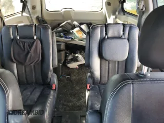 2019 Dodge Grand Caravan SXT with VIN 2C4RDGCG0KR699507, listed as a Copart auction lot 47245015 with 100,034 mi miles and Salvage Title. Bid and sale history available at carsss.com. Image 10.
