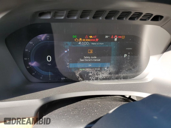2025 Volvo XC90 with VIN YV4H60PJ6S1293316, listed as a Copart auction lot 84707614 with 924 mi miles and Salvage Title. Bid and sale history available at DreamBid. Image 9.