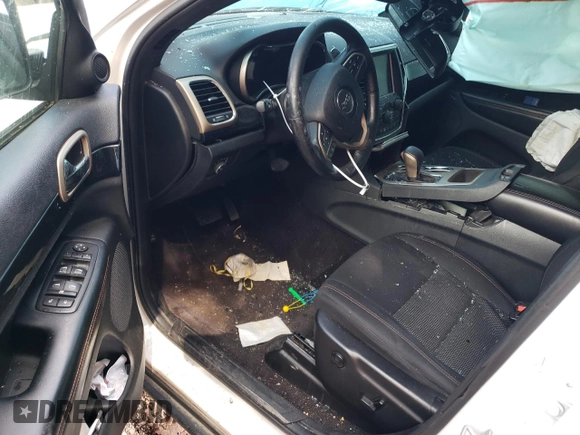 2016 Jeep Grand Cherokee Laredo z VIN 1C4RJFAG5GC399631, wystawiony jako Copart lot #55294584 z przebiegiem Nie podano mil oraz Nie do naprawy • Non repairable. Historia ofert i sprzedaży dostępna na DreamBid. Obrazek 8.