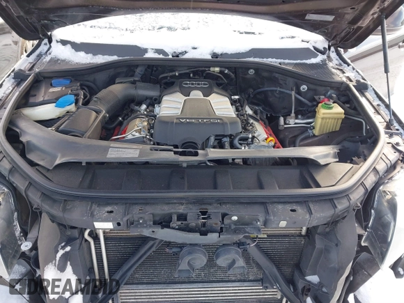 2015 Audi Q7 3.0T S line Prestige with VIN WA1DGAFE1FD017388, listed as a IAAI auction lot 41619900 with 122,420 mi miles. Bid and sale history available at carsss.com. Image 10.