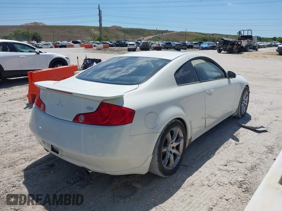 2004 Infiniti G35 Coupe w/Leather with VIN JNKCV54E64M812708, listed as a IAAI auction lot 42006119 with 170,543 mi miles. Bid and sale history available at carsss.com. Image 4.